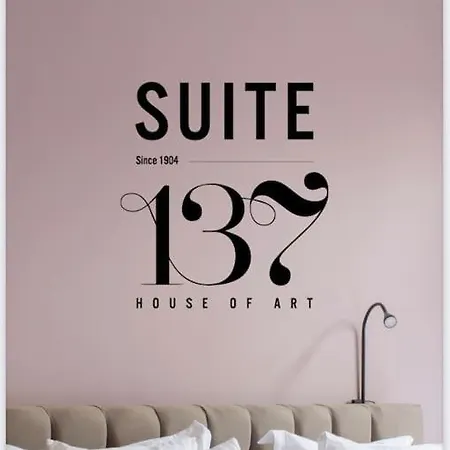 137, Luxe Midden In De Bollenstreek * Lisse